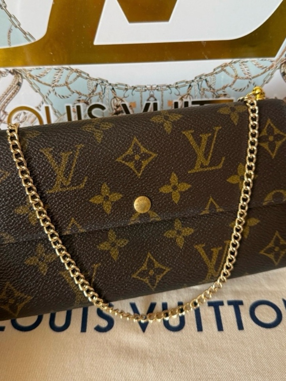 💯Authentic Louis Vuitton Sarah Long Wallet converted into a crossbody w/chain